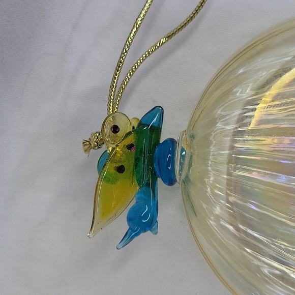 Avon Vintage Christmas ornament Irredescent Suncatcher Blue Butterfly Handblown - Picture 3 of 10